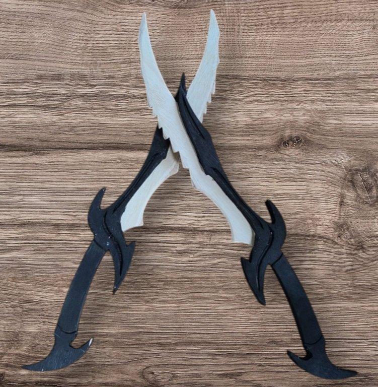 Dague en bois CTP 10mm assemblé par LeHéronConception